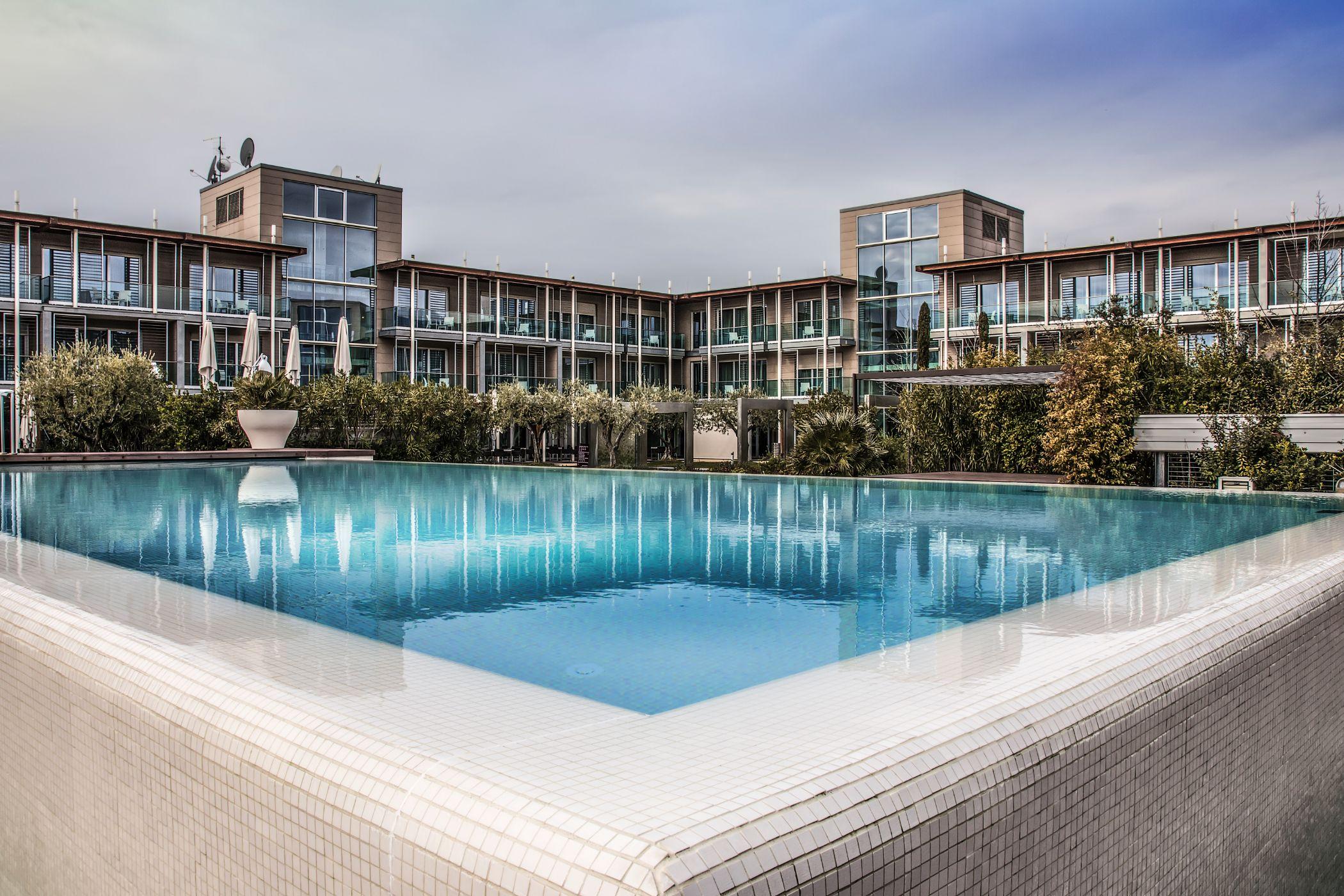 Aqualux Hotel Spa Suite & Terme Bardolino Kültér fotó