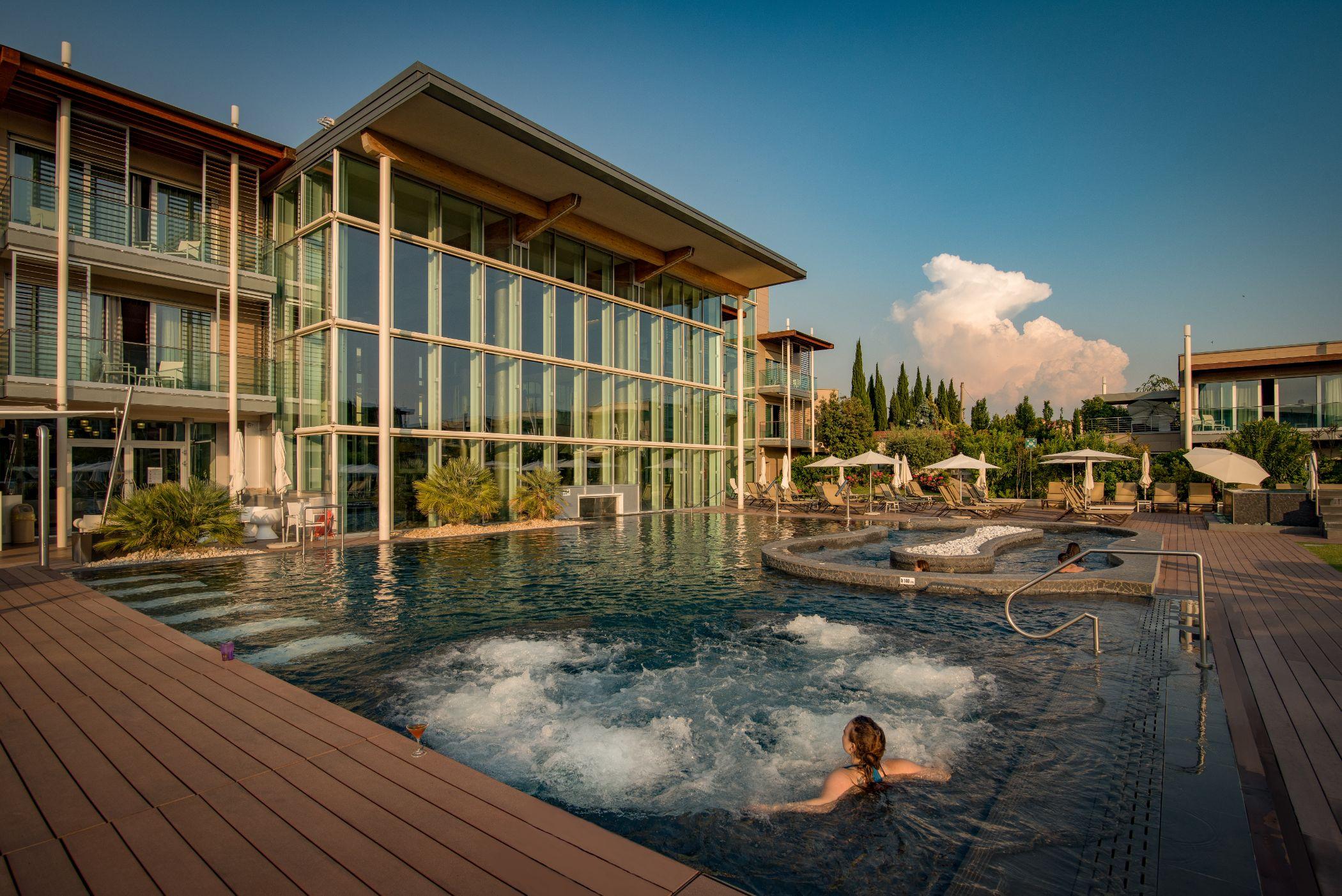 Aqualux Hotel Spa Suite & Terme Bardolino Kültér fotó