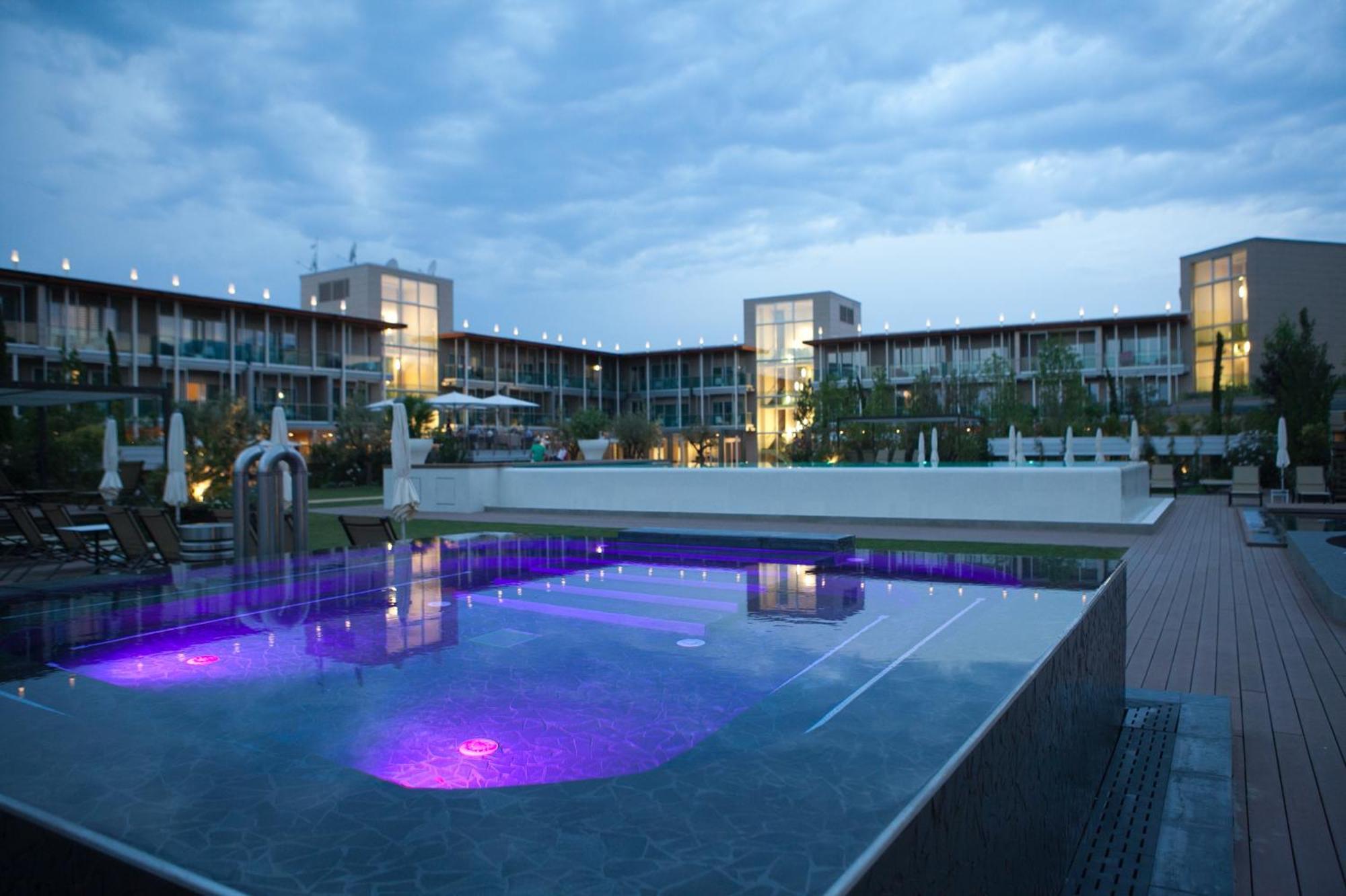 Aqualux Hotel Spa Suite & Terme Bardolino Kültér fotó